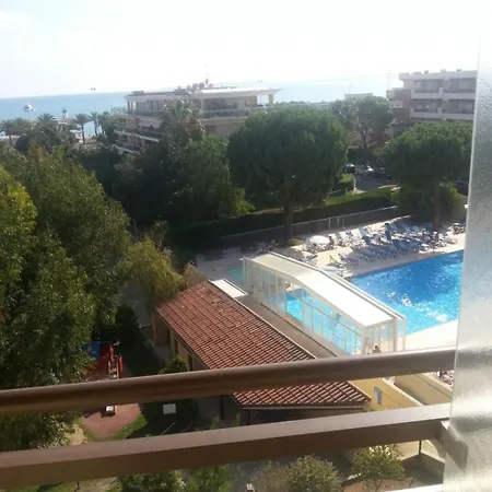 Apartment Heliotel Marine 4* Bord De Mer Saint-Laurent-du-Var